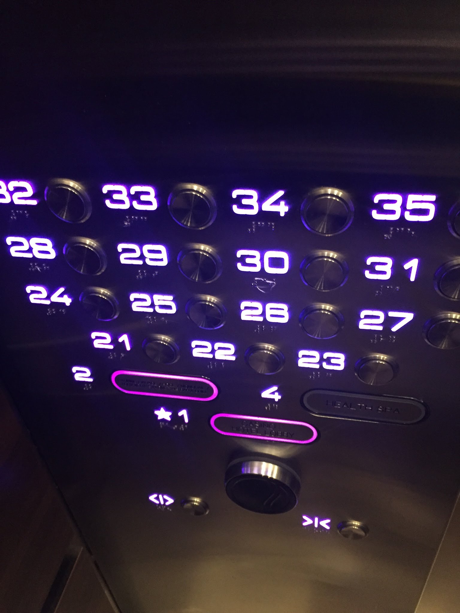 Name:  harrahs-suite-elevator.jpg
Views: 1511
Size:  304.6 KB