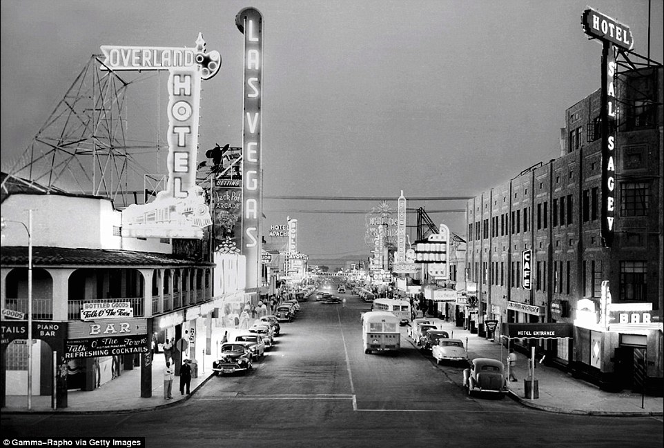 Name:  2AE0343500000578-3176030-Nostalgia_With_the_odd_car_driving_down_Fremont_Street_in_Las_Ve-a-22_1.jpg
Views: 746
Size:  172.4 KB